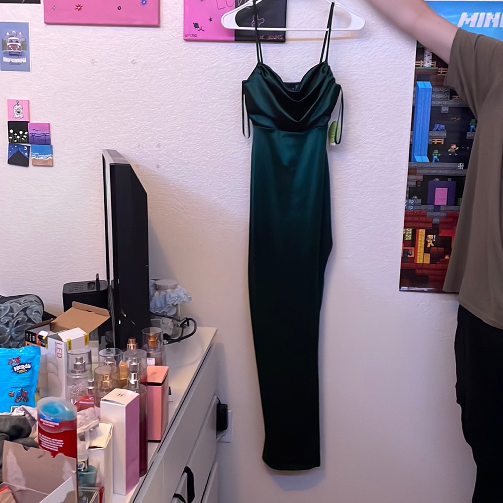 Green Windsor dress